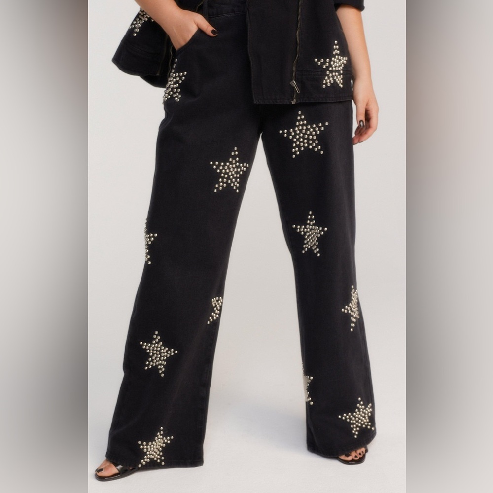 Plus Size Star Studded Straight Leg Jeans